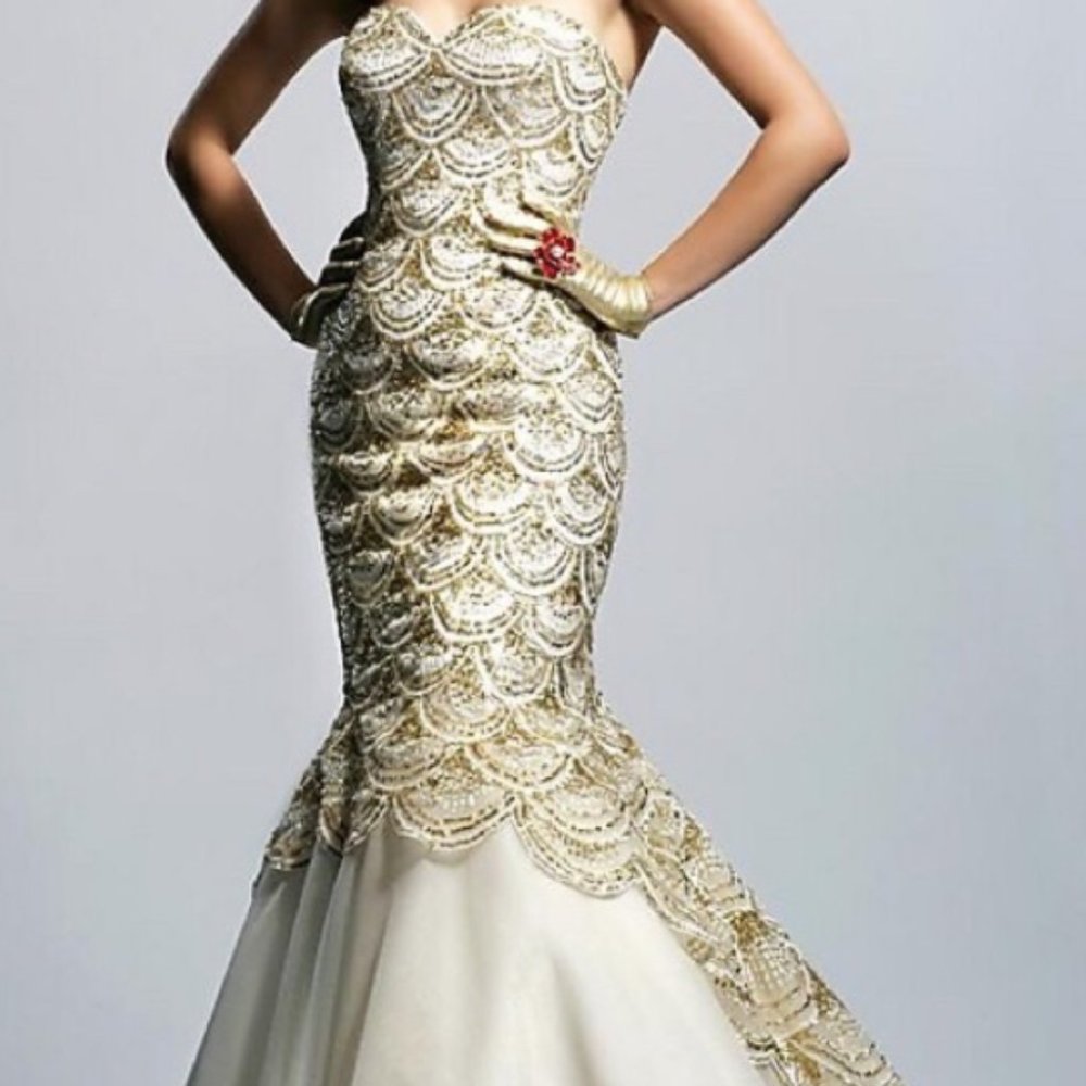 Sherri Hill Gold Adorned Strapless Mermaid Dress / Gown. Size 2